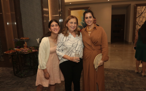 Claudia Sonnenholzner, Margarita de Marcet y Claudia Salem.