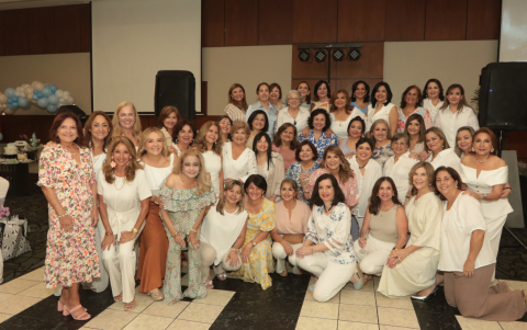 El encuentro se selló con la foto grupal.