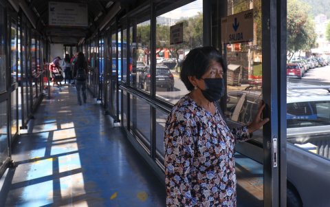 Tras los cambios en las once de las 21 rutas, los usuarios pidieron que se despliegue más información sobre la medida.