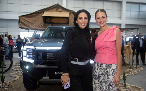 Karla Semanate y María Paz Ortiz.