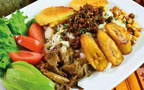 Fritada. El platillo con hongos es uno de los más pedidos en la Cuchara Orgánica.