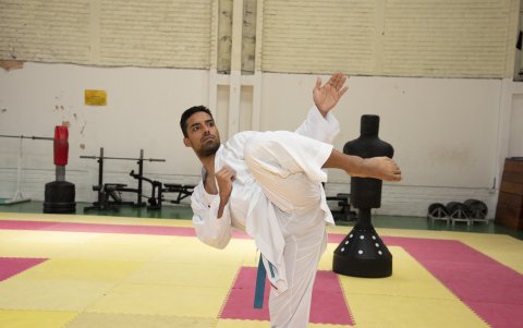 José Acevedo está listo para enfrentar los combates en la capital francesa.