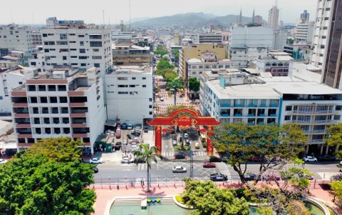 Un arco de entrada en la calle Sucre es una de las propuestas del Comité Barrio Chino Guayaquil.