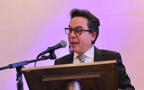 Roberto José Romero Von Bouchwald es economista y fue designado como superintendente de Bancos.