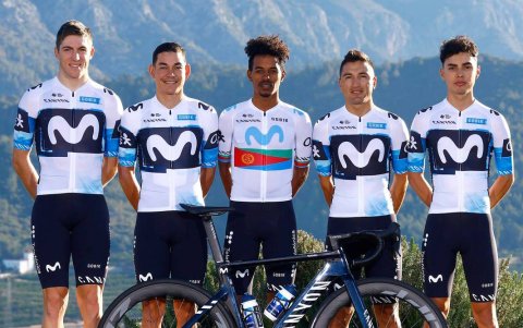 Jefferson Cepeda (segundo desde la derecha) es parte de los refuerzos del Movistar Team.
