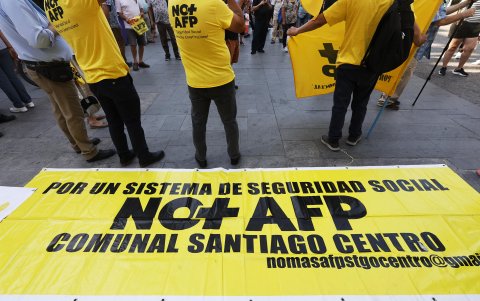 La prometida reforma de pensiones del presidente Gabriel Boric ha provocado desilusión y escepticismo entre los jubilados chilenos.