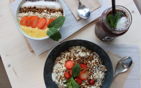 Alimentación. Los especialistas recomiendan una dieta balanceada con vegetales, frutas y cereales.