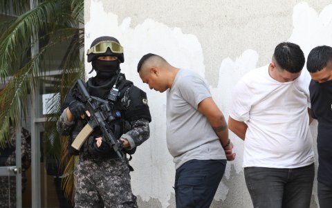 Alias Fedefue detenido en la urbanización Las Joyas, quien fue encontrado con drogas junto a sus cómplices.