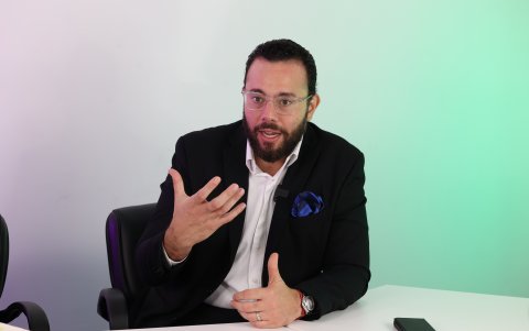 Gonzalo Albán se integró al Pleno tras la destitución de la Liga Azul.