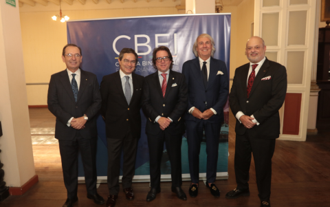 Juan Carlos Cassinelli, José Antonio Vargas, José Luis Iturralde, Luciano Marocchino y Guido Jalil.