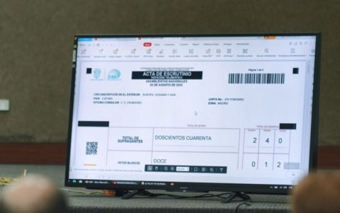 El CNE indica que cada acta escaneada obtiene una identidad digital única, asegurando que no se puedan modificar ni alterar.