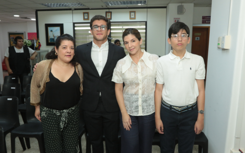 María Sisi Chavarría, Ricardo Chavarría Rosero, Cristina Chavarría y Lorenzo Medina.