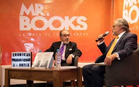 Jorge Ortiz y Alfonso Reece durante la presentación.