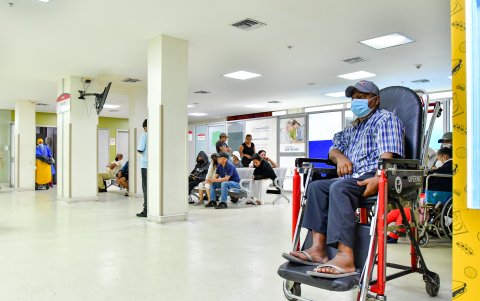 Pacientes esperan ser atendidos. Aprovecharon para manifestar algunos malestares en la atención.