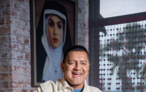 Tiene dos propuestas de TV.