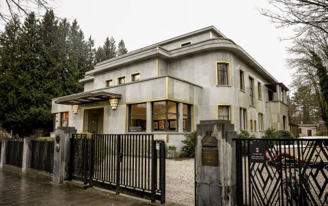 La Villa Empain de Bruselas, una joya arquitectónica reconvertida en centro cultural, acoge la exposición 