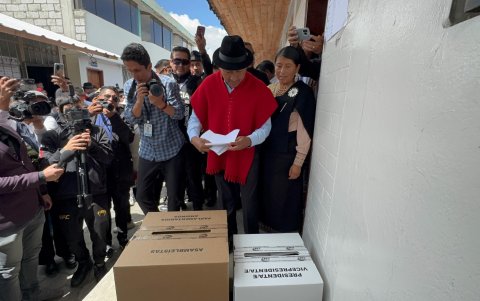 Leonidas Iza ya votó este 9 de febrero de 2025.