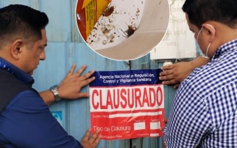 Instante en el que un micromercado en Tres Postes, Yaguachi, fue cerrado por hallar todo tipo de plagas.