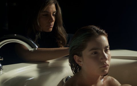 El guion narra la historia de Marcela, una mujer adinerada que se envuelta en el centro de un misterioso crimen.