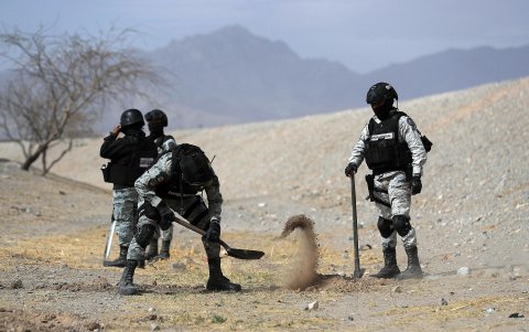 Agentes de la GN de México realizaron un operativo de búsqueda de túneles clandestinos debajo del río Bravo (río Grande en EE.UU.)