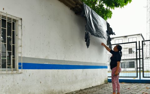 La UPC ubicada en la sexta etapa de Sauces tiene problemas en el techo