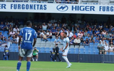 Ismael Díaz encaminó la goleada del Trencito Azul al minuto 4.