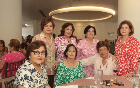 Martha Bustamante de Narváez, Marcia de Maldonado, Consuelo de Montalvo, Celeste de Velasco, Iliana de Grunauer, María de Lascano y Leticia Guzmán de Baquerizo.