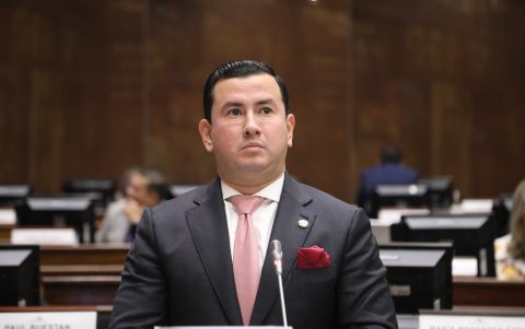 Ferdinan Álvarez (ADN) presentó la tercera deuncia.