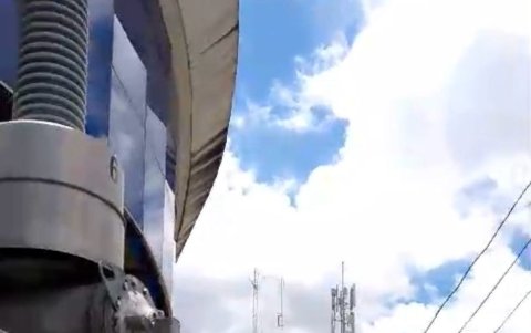 La interrupción ocurrió debido a la manipulación indebida de equipos eléctricos, anunció CNEL en un comunicado.