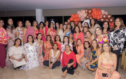Durante el encuentro, las exalumnas revivieron lo vivido en las aulas.