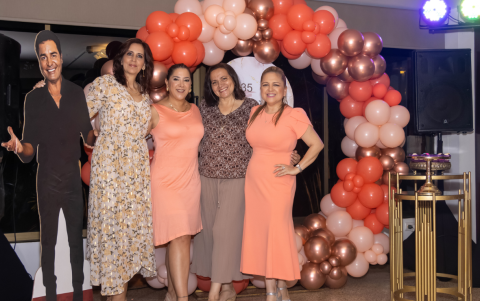 Paola Pereira, Carmen Elena Noboa, Melba Rendón y Doris Romero.