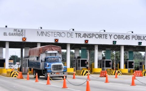 Peaje El Garrido se ubica a la altura del sector Río Bonito, cantón El Guabo, provincia de El Oro.