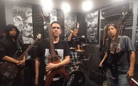 Sustancias, de Guayaquil, toca un acelerado death thrash vieja escuela, muy influenciado por nombres como Master y Autopsy, además de incluir solos virtuosos.