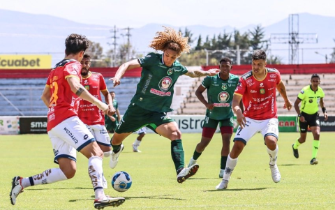 Deportivo Cuenca quiere sorprender a Emelec.