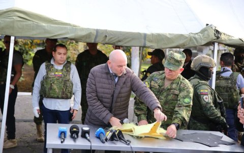 El ministro Gian Carlo Loffredo convocó días atrás a una demostración sobre los chalecos.