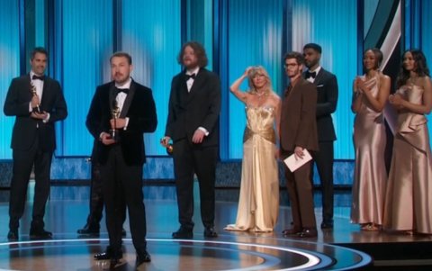 Equipo de Flow recibe el Óscar a Mejor Película Animada.