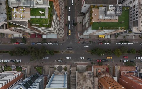 La avenida República del Salvador es la de mayor plusvalía en Quito, explican los expertos. En la foto, la intersección con la calle Suecia.