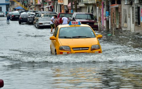 Se ha complicado la circulación de los vehículos.