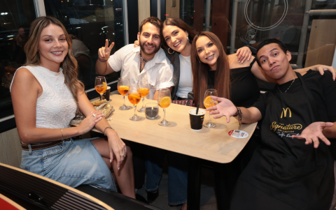 Nati Regge, John Taleb, Shany Nadan, Éricka Vélez y Álex Vizuete.