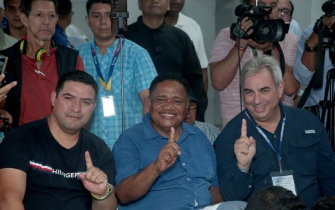 Guzmán lleva ocho meses en el cargo, desde que su directiva fue inscrita en el Ministerio del Deporte el 5 de abril de 2025.