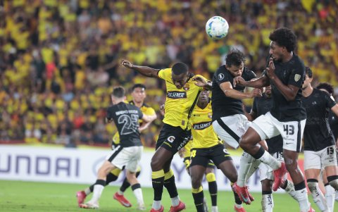 Barcelona SC tiene una ventaja de tres goles ante Corinthians, en la Copa Libertadores 2025.