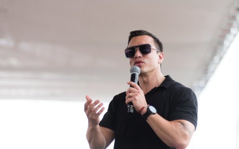 Daniel Noboa lideró la primera vuelta con el 44,17% de la votación.