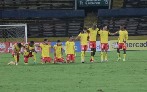 Aucas quedó eliminado por Universidad Católica del torneo continental.