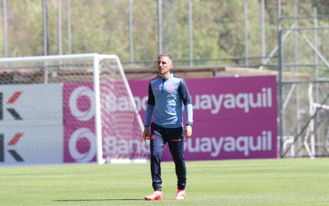 El director técnico de la Tri Sebastián Beccacece en la Casa de la Selección en Quito