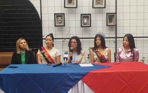 Situación. En torno al certamen, la ciudadanía mantiene posturas diversas. Algunos consideran que el certamen ha perdido relevancia y ya no representa a Riobamba, sino únicamente a la Fundación.