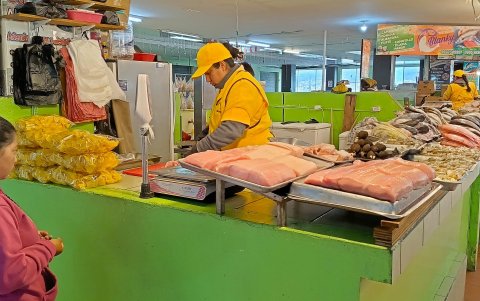 El precio de los mariscos han subido de valor a causa del invierno.