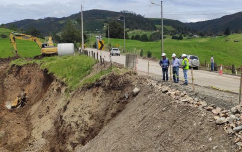 La vía Cuenca-Girón-Pasaje presenta tramos afectados que están siendo intervenidos por el MTOP.
