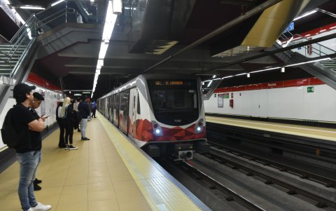 Una segunda fase incluiría la extensión del sistema de transporte hasta Calderón, zona donde actualmente residen más de 350,000 habitantes.