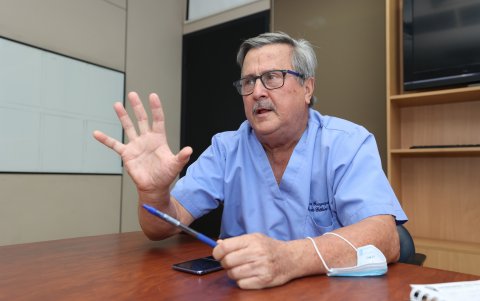 En caso de persistir la inhabilidad de Ayerve, el siguiente en asumir el cargo sería Roberto Gilbert.