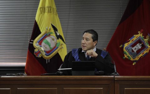 El juez del Tribunal Contencioso Electoral ratificó la destitución de los exvocales del Cpccs, Verduga, Franco Loor y Saltos.